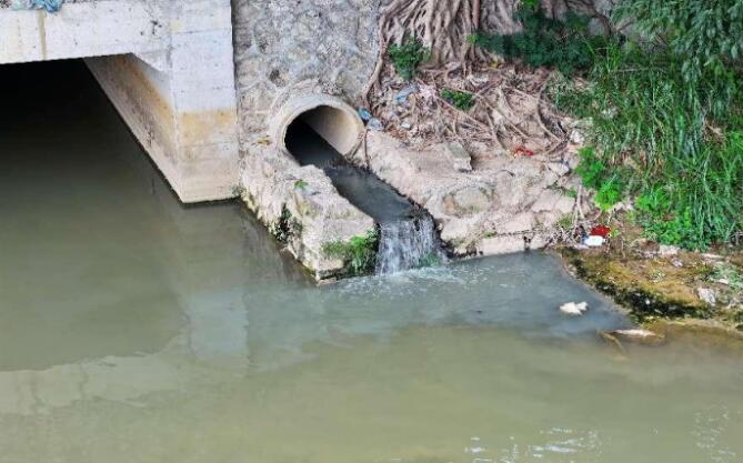 福建省龙岩泉州城区污水直排问题依然存在
