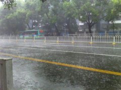 自动雷达水位雨量监测系统，提供精准雨量数据